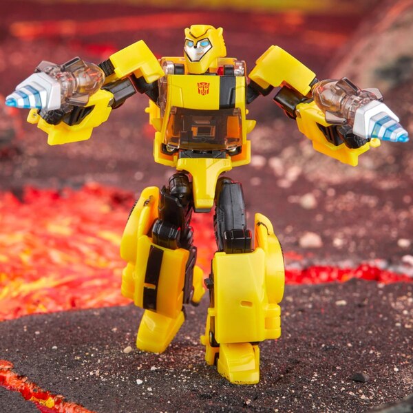 Image Of Deluxe Animated Bumblebee From Transformers United  (47 of 169)